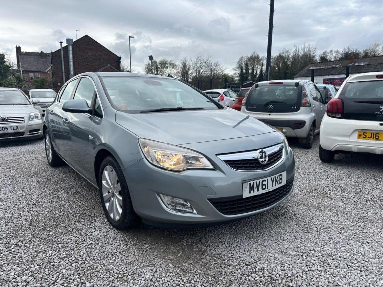 2011 Vauxhall Astra 1.6 16v Elite Hatchback 5dr Petrol Manual Euro 5 (115 ps) HATCHBACK Petrol Ma...