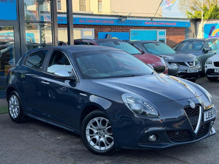 2016 Alfa Romeo Giulietta 1.6 JTDM-2 Tecnica Hatchback 5dr Diesel Manual Euro 6 (s/s) (120 bhp) H...