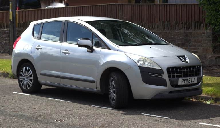 2011 PEUGEOT 3008 1.6 HDI Auto Metallic silver new mot 83k miles