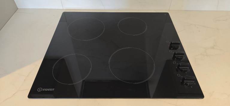 Indesit electric hob 