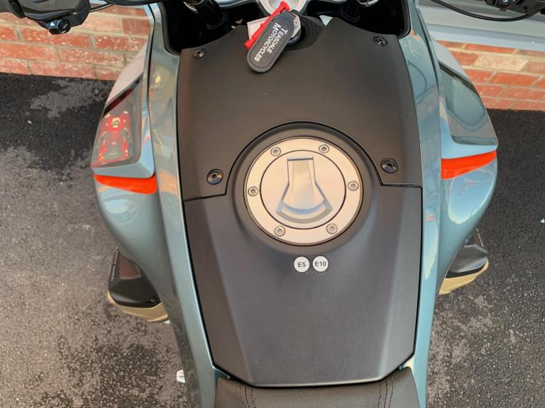 Moto Guzzi V100 Mandello S - 1268 miles - MOTO GUZZI WARRANTY UNTIL 21/07/27