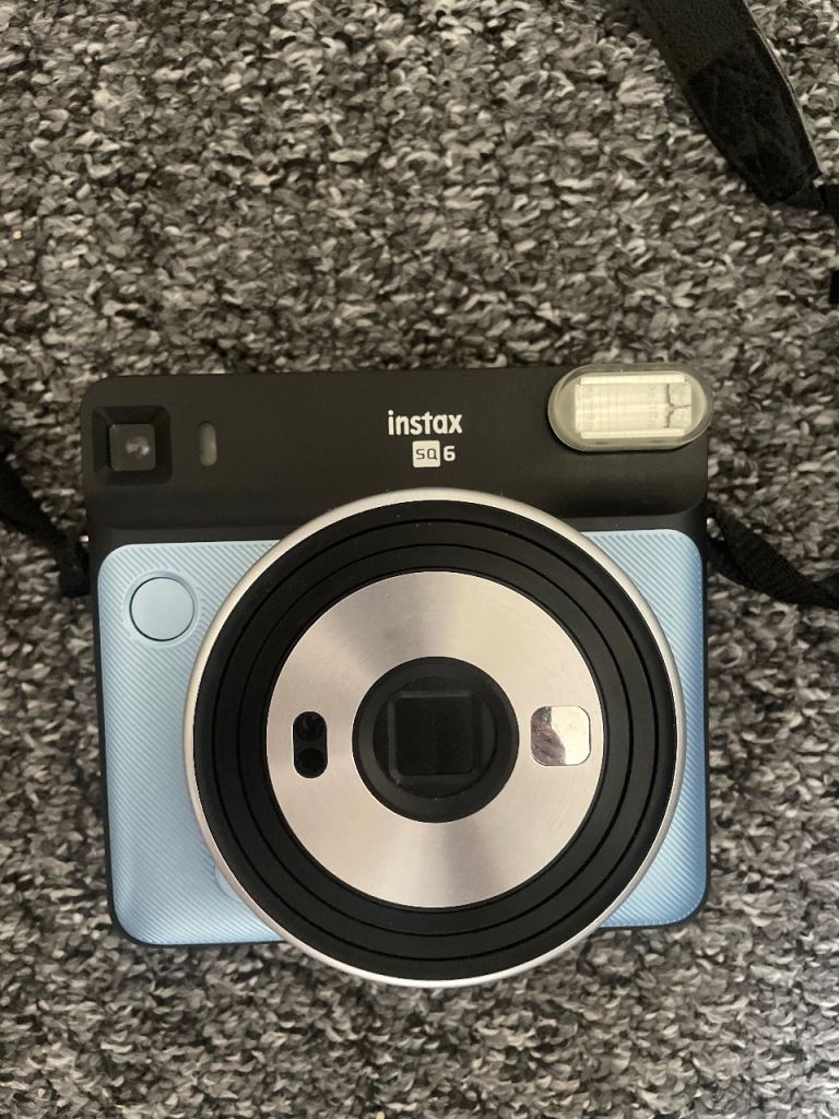 Instax SQ 6 Instant Camera – Blue, Very Good Condition