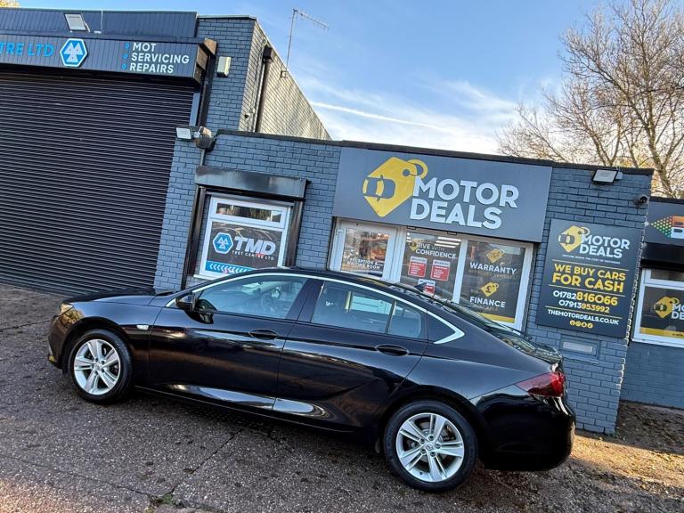 2019 Vauxhall Insignia 1.6 Turbo D ecoTec Tech Line Nav 5dr HATCHBACK DIESEL Manual