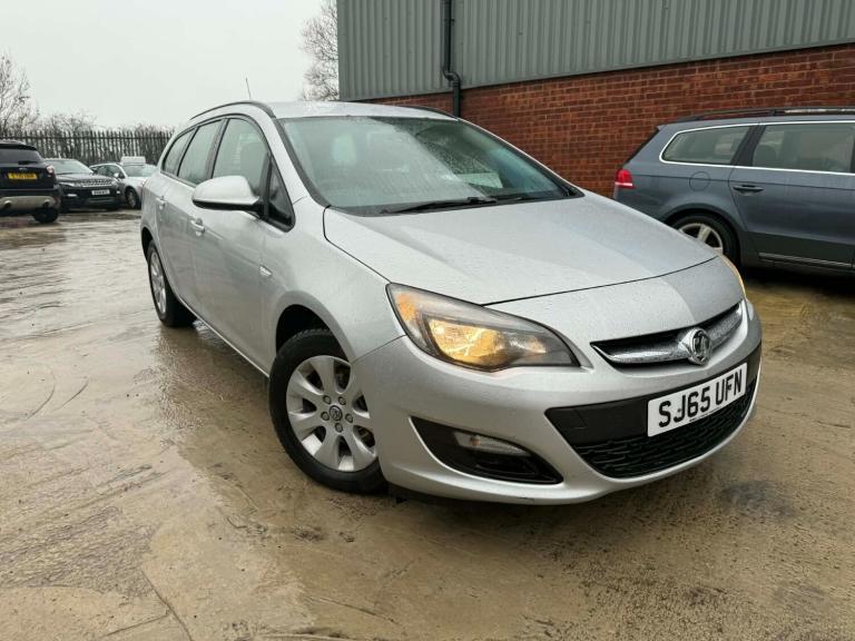 2015 Vauxhall Astra 1.6 CDTi 16V ecoFLEX Design 5dr 3 MONTHS WARRANTY, 2 OWNERS FROM NEW, SPARE E...
