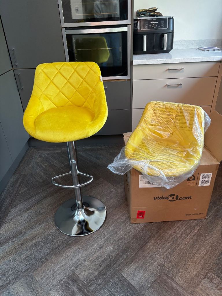 Brand new bar stools x2 