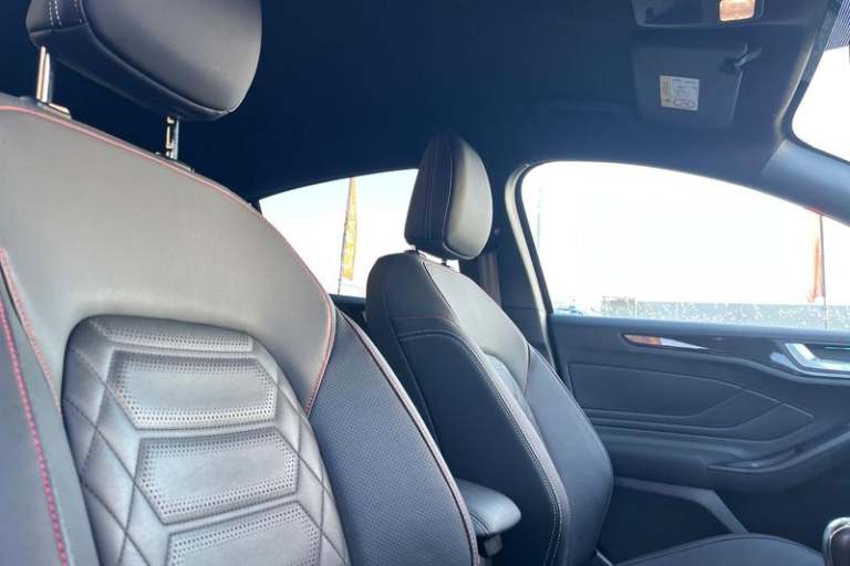 2024 Ford Focus ST-LINE X | B&amp;O Audio | Leather Seats | Heated Seats/Wheel | Sync 4 Touchsc H...