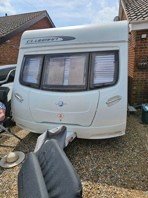2011 Lunar Clubman 4 Berth Caravan