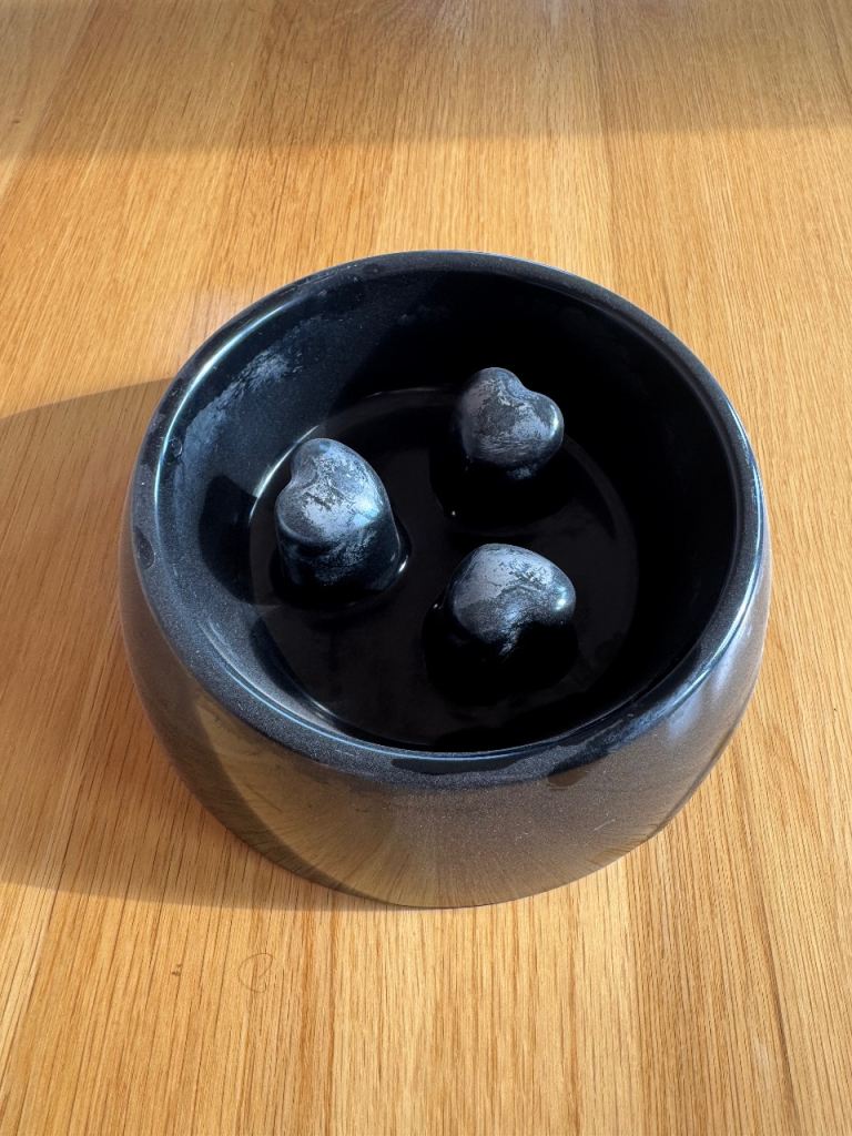 2 x dog slow feed bowl £1 each