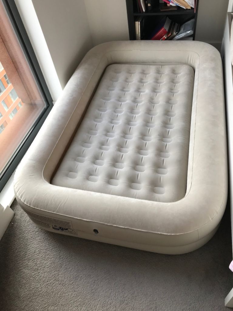 Intex Kids inflatable airbed with pump