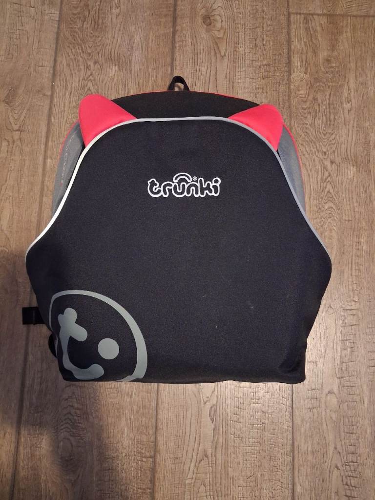 Trunki Boostapak Backpack - Multicoloured, Good Condition