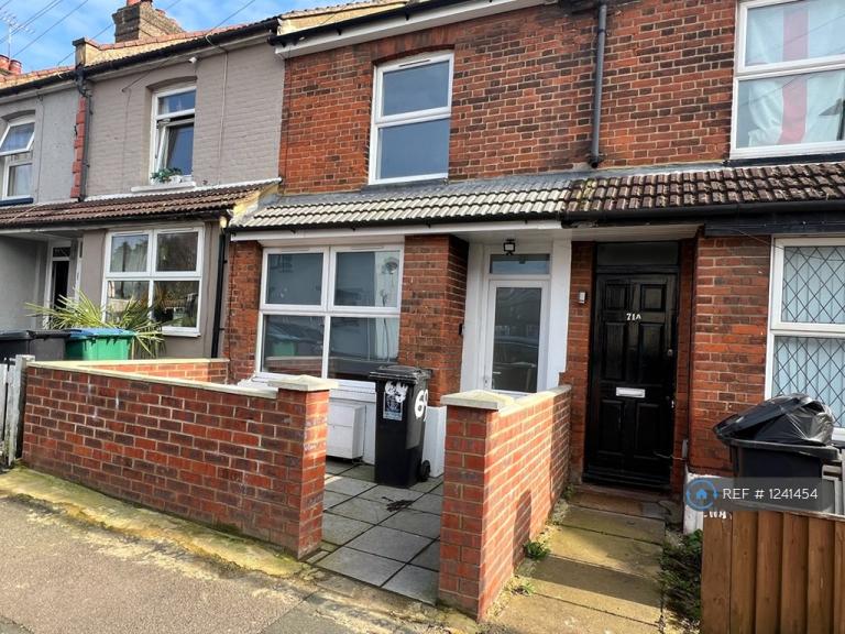4 bedroom house in Cardiff Road, Watford, WD18 (4 bed) (#1241454)