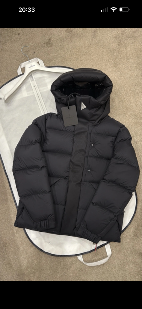 Moncler maderia 