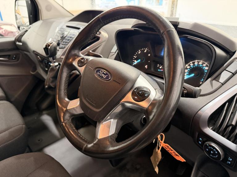 2016 Ford Transit Custom 2.0 TDCi 170ps Low Roof Limited Van PANEL VAN DIESEL Manual