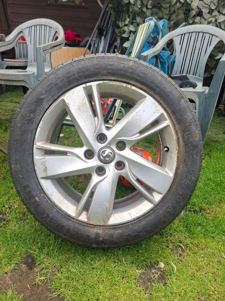 Vauxhall astra j wheel 