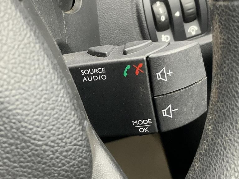 2023 Renault Clio DCI 90 Hatchback Diesel Manual