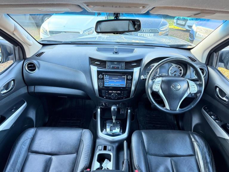 2016 Nissan Navara 2.3 dCi Tekna Auto 4WD Euro 5 4dr PICK UP Diesel Automatic
