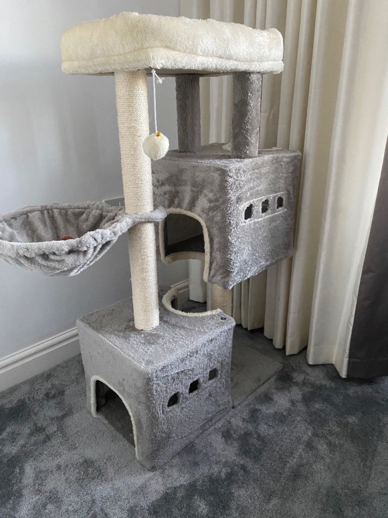 Large cat tree new in box