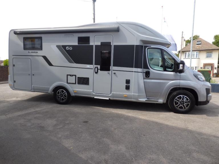 Adria Matrix 670 SL 60Y  Anniversary Edition DIESEL AUTOMATIC 2025