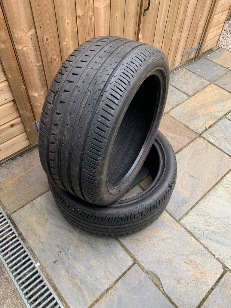 Avon 255/40R19 tyres