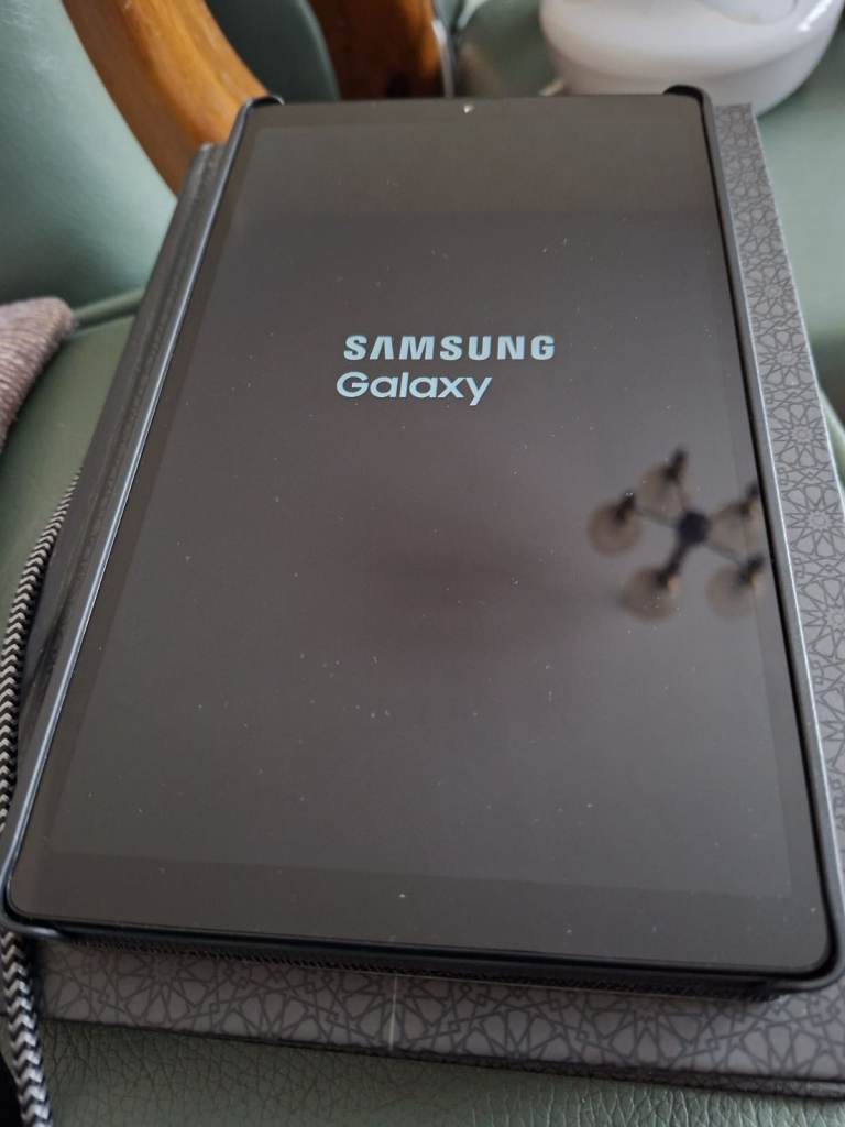 Samsung Galaxy Tab A7 Lite 4G SM-T225 Excellent Cond With as New Case Unlocked Android 14 UI 6.1