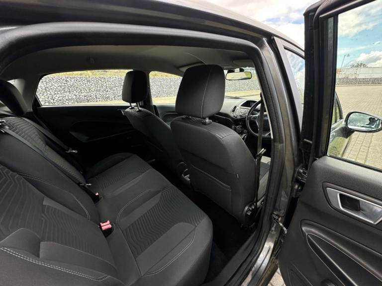 2016 Ford Fiesta 1.0T EcoBoost Zetec Euro 6 (s/s) 5dr HATCHBACK Petrol Manual