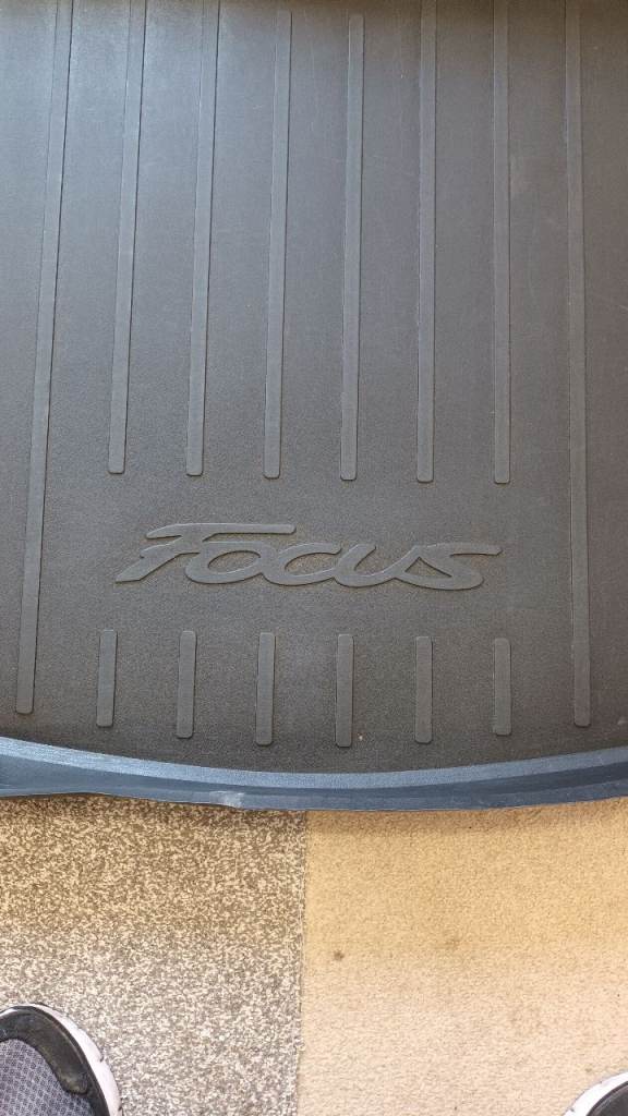 Ford focus mk 3/ 3.5 2015/2019 boot liner official ford accessories 