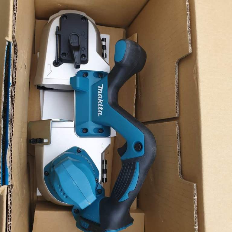 Makita DPB182Z 18V LXT Li-Ion Portable Band Saw (Body Only) – Brand New & Unused £185