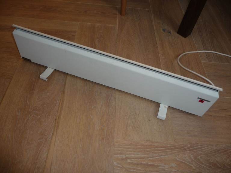 Prelect Long Flat electric heater tested & WORKING - m340