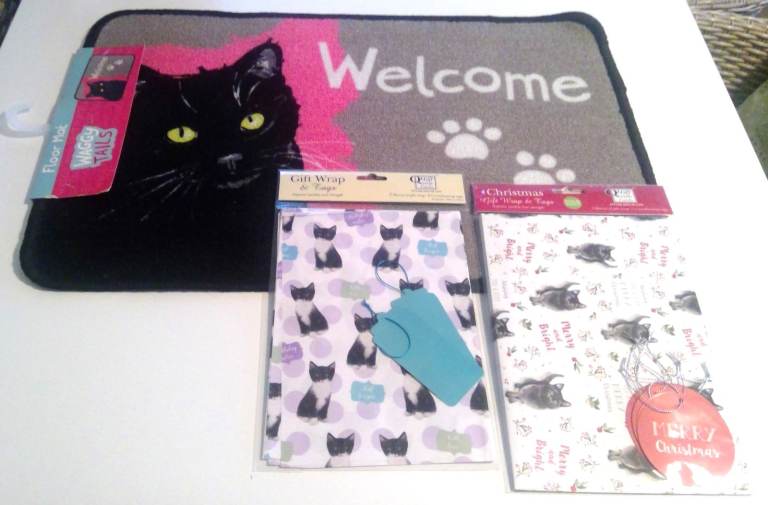 Bundle of New Stock Cat Themed Gifts incl. Cat Doormat Indoor and 2 Packs Gift Wrap