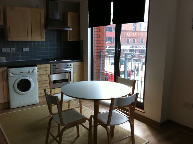 1Bedroom fully furnished flat available immediately 