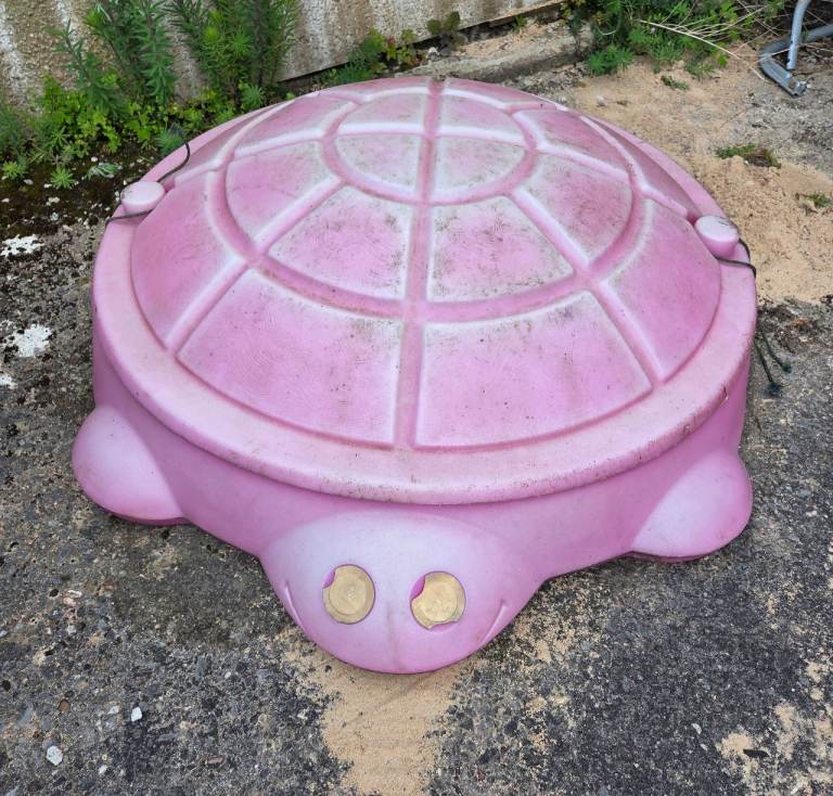 Sandpit pink turtle FREE
