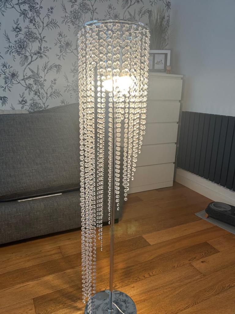 Raindrop crystal style floor lamp