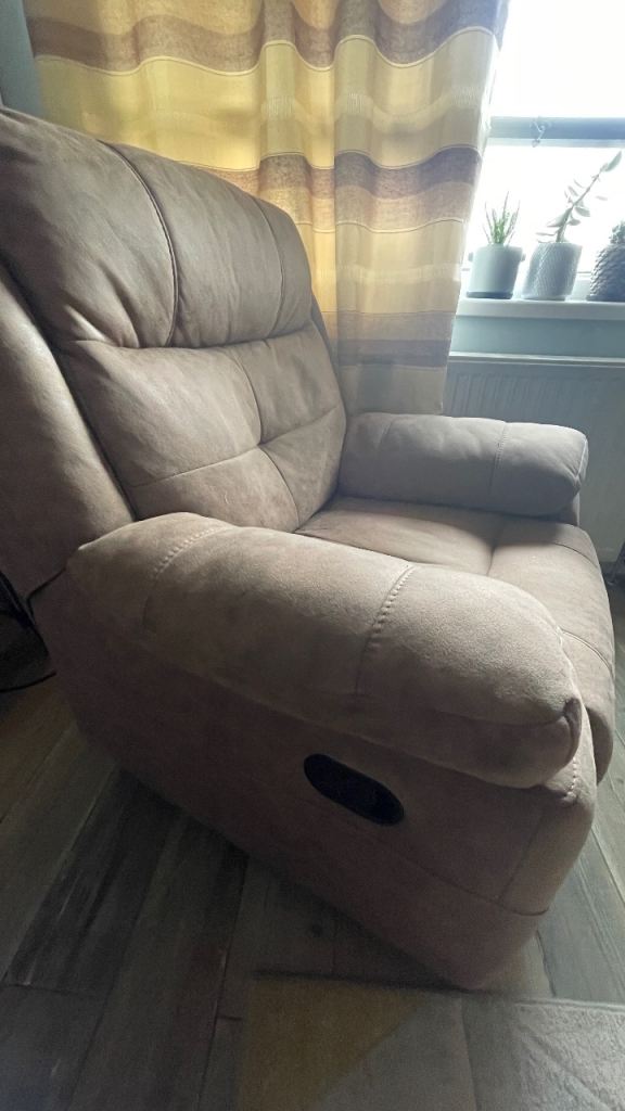 Recliner chair
