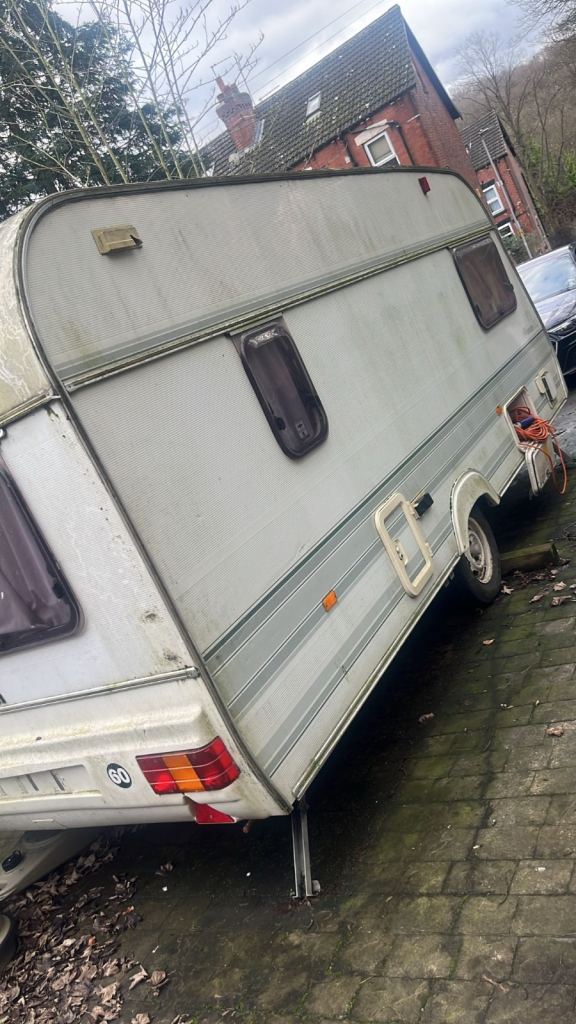 Lunar Premiere 515 Touring Caravan for sale
