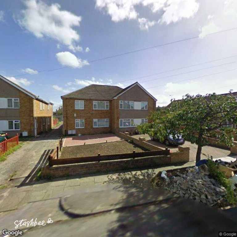 Garage to rent in Enfield (EN3) | Stashbee