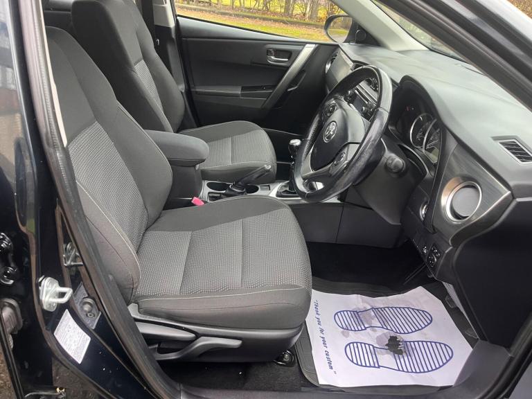 2014 Toyota Auris 1.6 V-Matic Icon 5dr HATCHBACK PETROL Manual