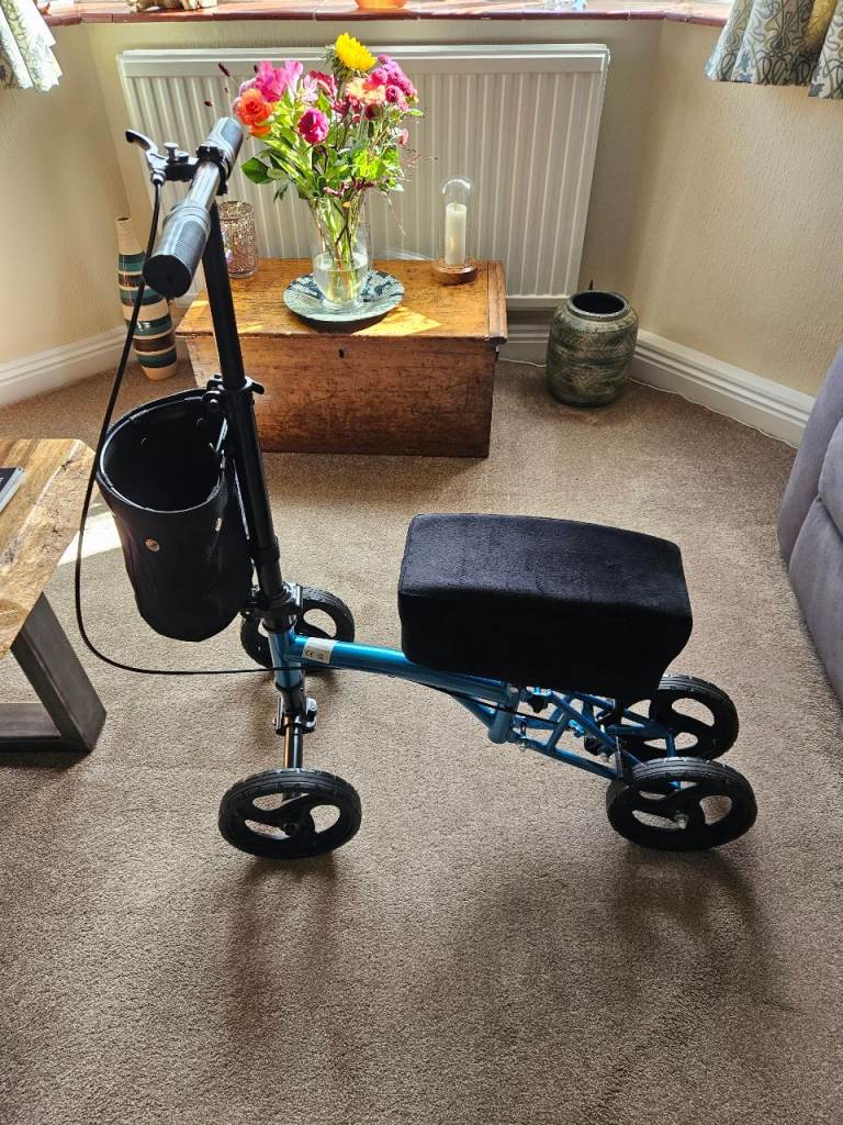 Panlova Knee Walker