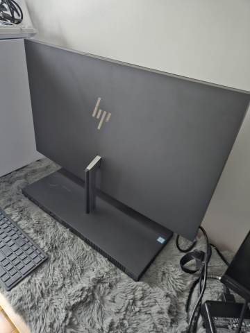 「HP ENVY All-in-One 27 中古品、2TB増設 The HP Envy 27