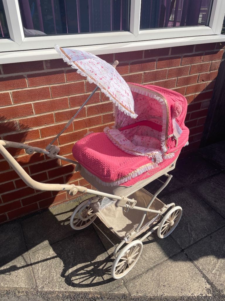 Beautiful vintage REBORN dolls pram
