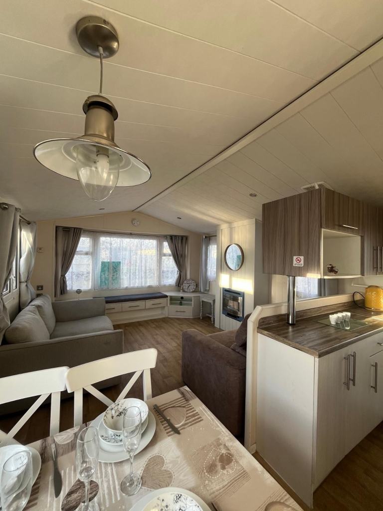 3 BEDROOM CARAVAN TOWYN [Phone number removed]