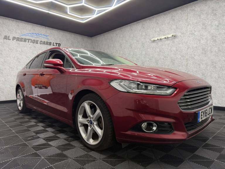 Ford Mondeo 2.0 TDCi Titanium Euro 6 (s/s) 5dr Diesel Manual