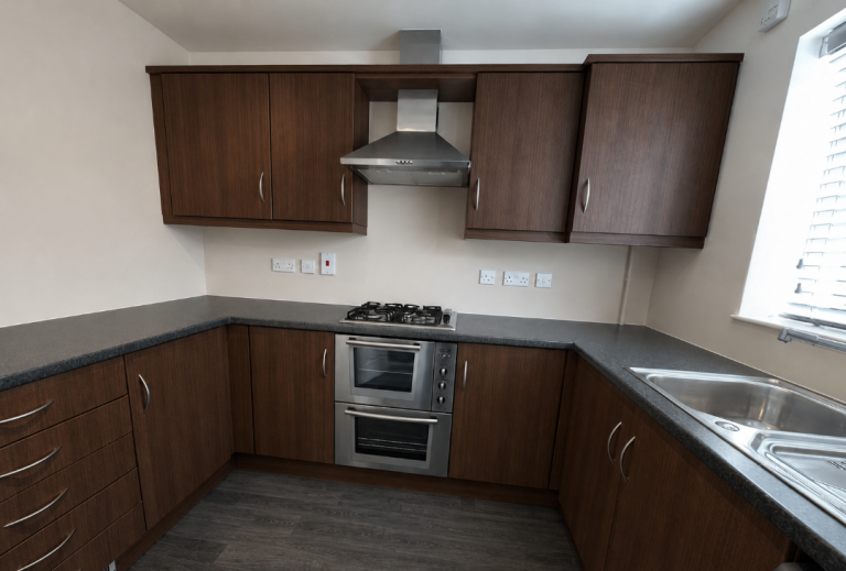 2 Bedroom 2 Bathroom House - Private