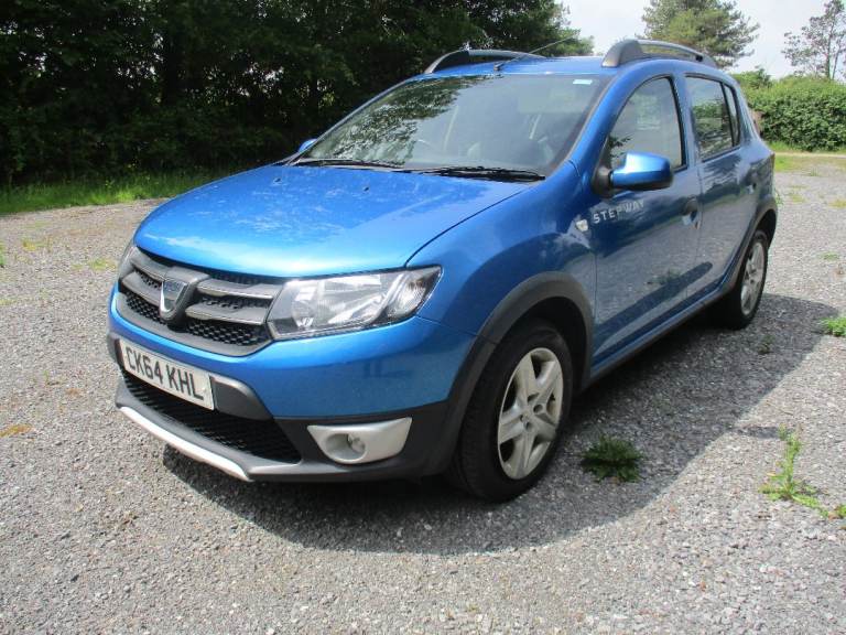 DACIA SANDERO STEPWAY LAUREATE 1.5 DIESEL. £20 TAX. NEW MOT & SERVICE.