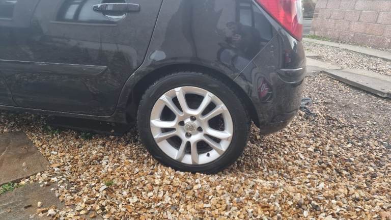 2007 corsa, 1.4 petrol, 1 years mot, 60k miles