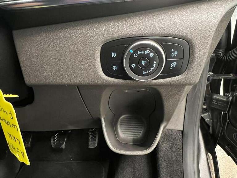 2022 Ford Tourneo Custom 2.0 EcoBlue Hybrid 185ps L/R 8 Seater Titanium X MPV DIESEL Manual