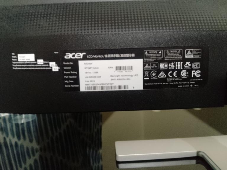 Acer RT240Y LCD Monitor – Good Condition, Black