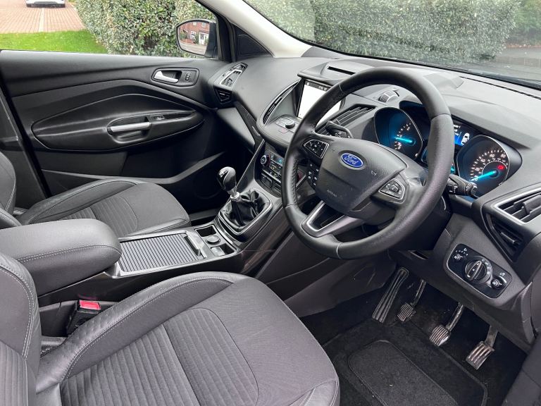 Ford, KUGA, Hatchback, 2017, Manual, 1498 (cc), 5 doors