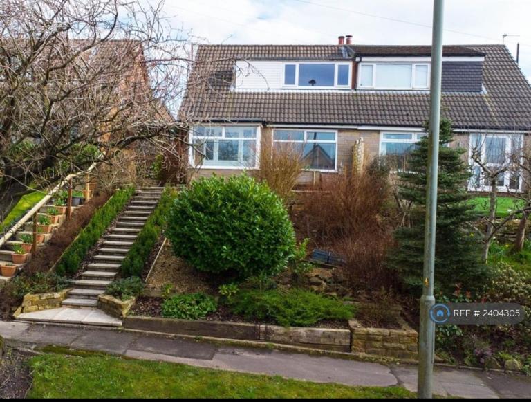 3 bedroom house in Pole Lane, Darwen, BB3 (3 bed) (#2404305)