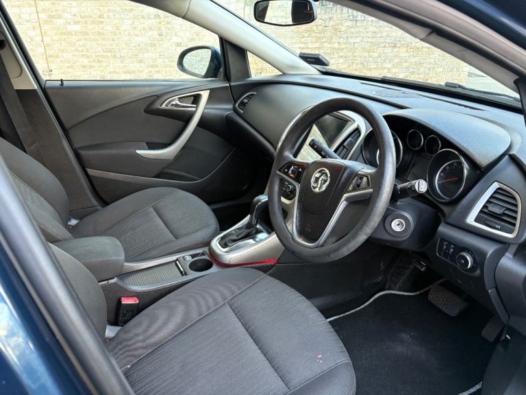 Vauxhall, ASTRA, AUTOMATIC, 2010, 1 Year MOT