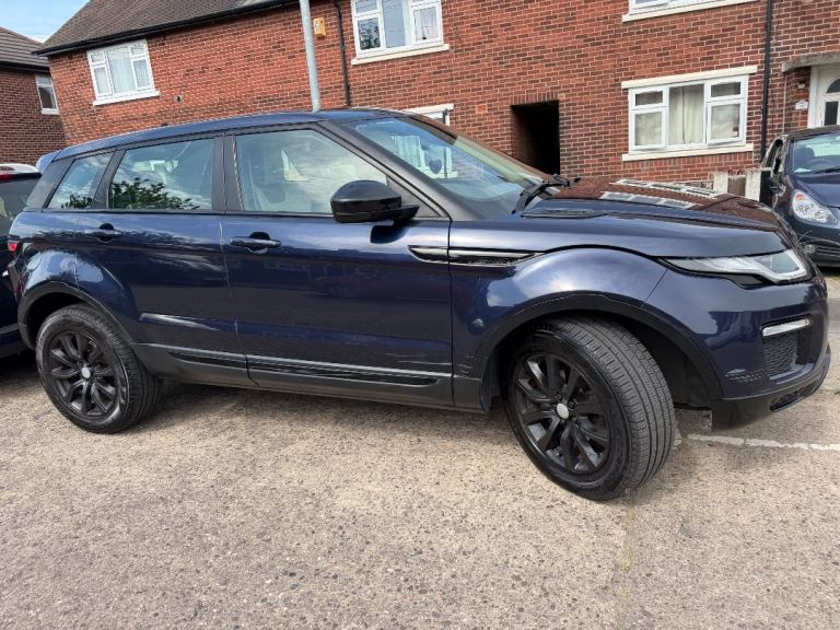 RANGE ROVER EVOGUE 2.0 10 months mot 